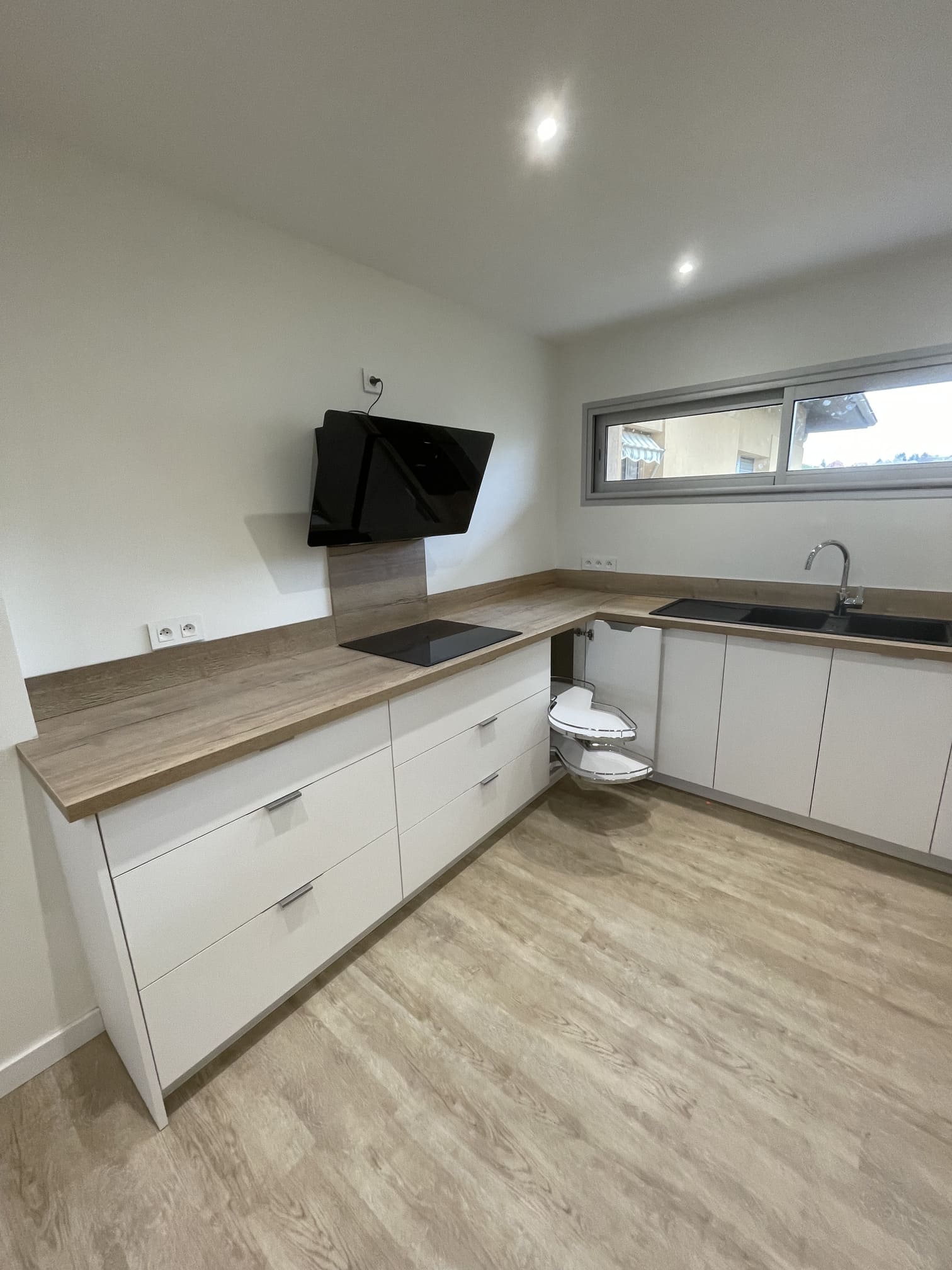 Mobilier sur mesure cuisine pour un apparemment